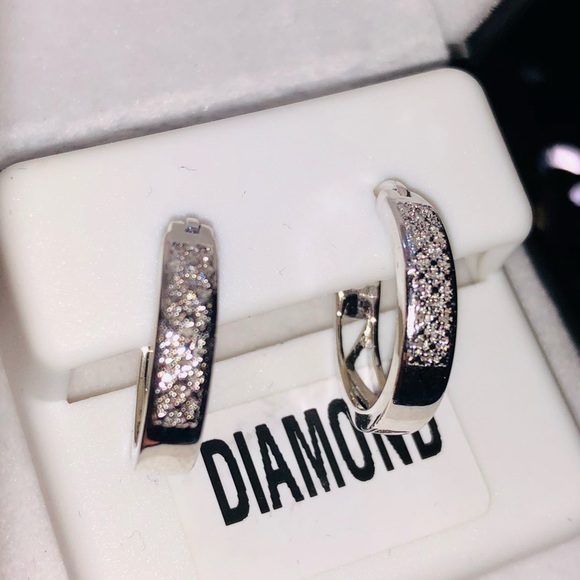 10k white gold vermeil real diamond Huggie hoop earrings best gift huge sale WOW - Picture 5 of 7